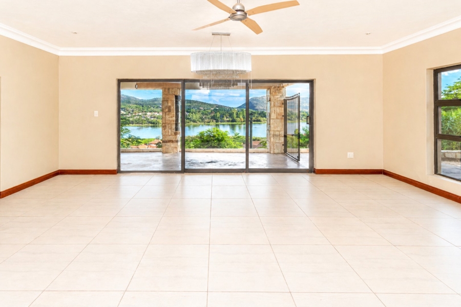 3 Bedroom Property for Sale in Birdwood Estate North West